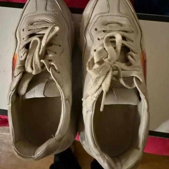 Gucci Black and Red Luxury Packaging - Picture 6 of 11